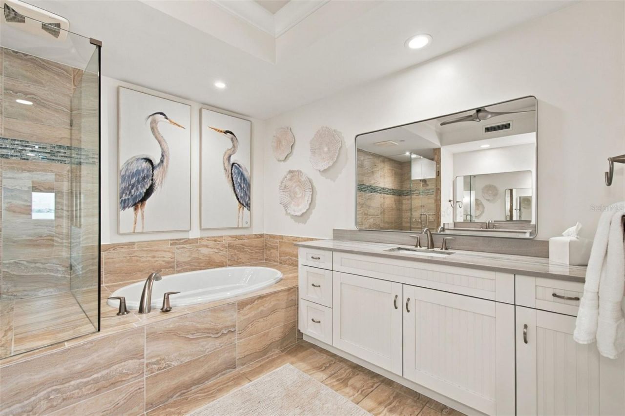 650 Collany Road, Unit 406, Tierra Verde, FL 33715 Photo