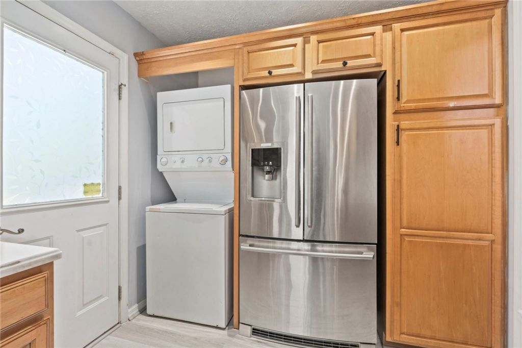 9457 Meadowood Drive, Fort Pierce, FL 34951 Photo
