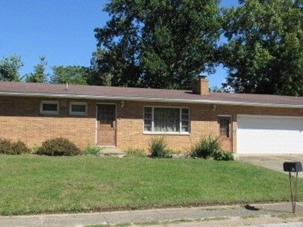 74 Hillcrest Drive, Clinton, IL 61727