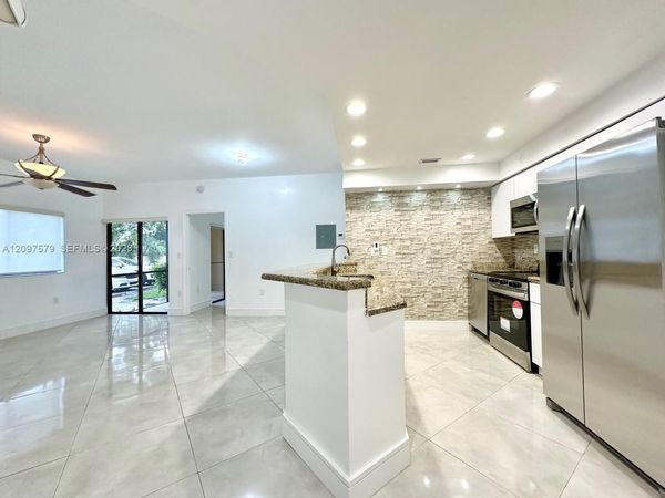 2550 SW 18th Ter , Unit 1802, Fort Lauderdale, FL 33315