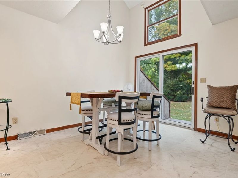 1910 Lillian Road, Unit 17, Stow, OH 44224 Photo 8