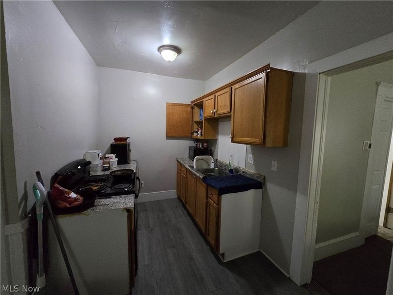 1030 E 72nd Street , Cleveland, OH 44103 Photo 4
