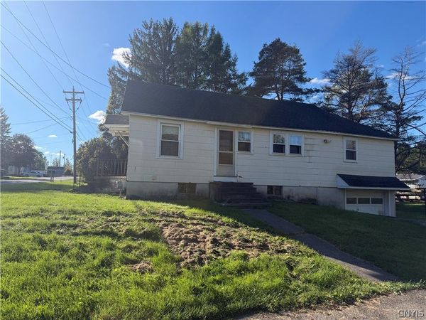 1325 Fisher Avenue , Cortland, NY 13045