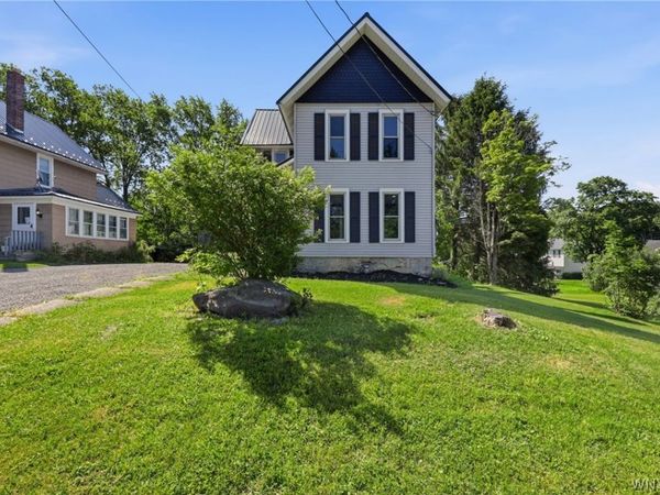 105 Garfield Street , Holland, NY 14080