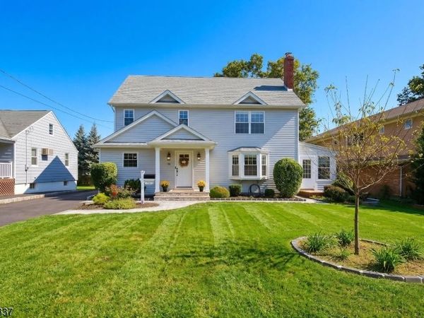 90 Hillside Ave, Springfield, NJ 07081