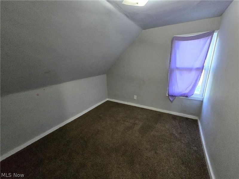 10007 North Boulevard , Cleveland, OH 44108 Photo 12