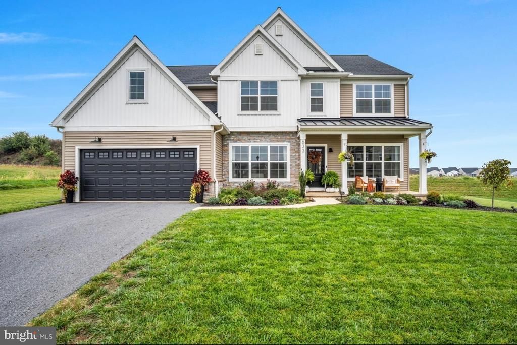 633 SUNSET BOULEVARD , ANNVILLE, PA 17003