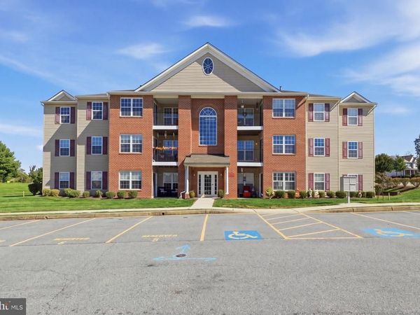 800 WEMBLEY DRIVE, Unit 2D, HAMPSTEAD, MD 21074