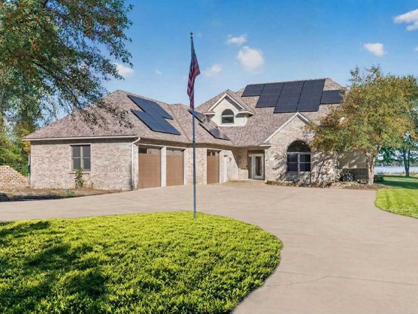 9196 Jewel Lane N, Forest Lake, MN 55025