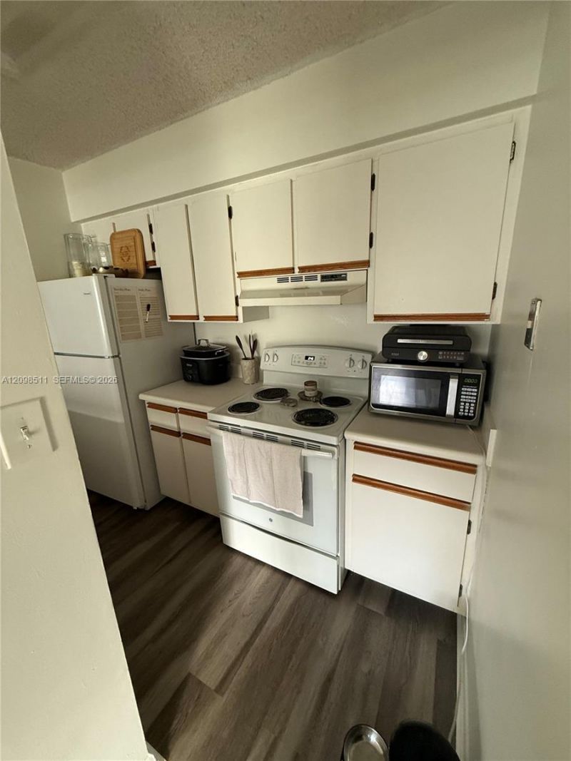 510 S Park Rd , Unit 14-10, Hollywood, FL 33021 Photo