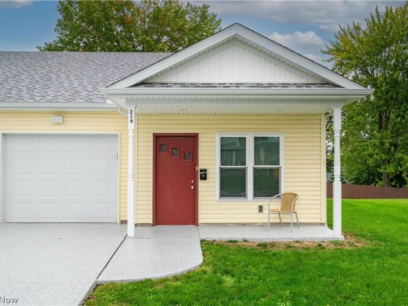 219 5th Street SW, Brewster, OH 44613 Photo 3