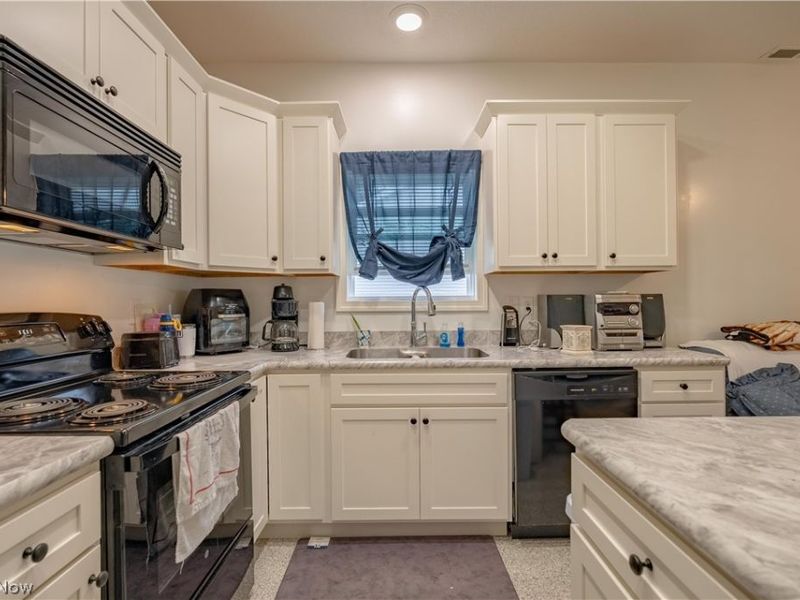 219 5th Street SW, Brewster, OH 44613 Photo 8