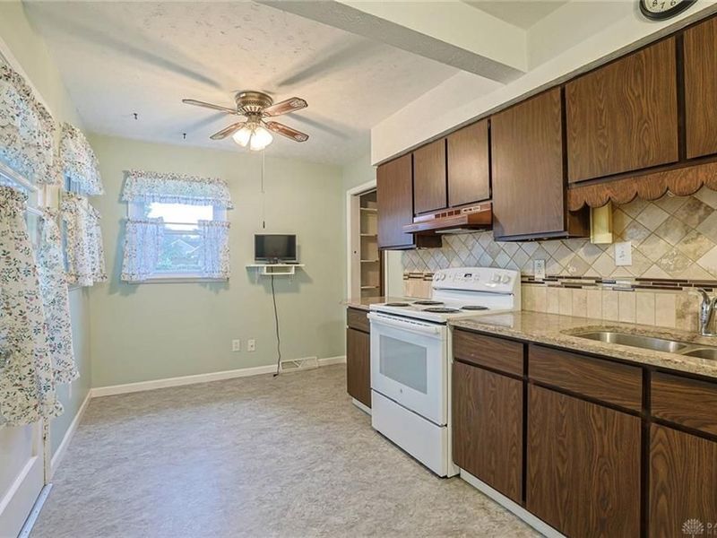 4535 Cooper Road, Blue Ash, OH 45242 Photo 14