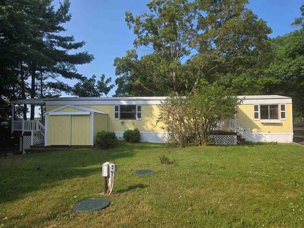 12600 Lake Terrace, Unit 35, Charlevoix, MI 49720