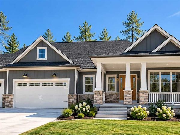 2243 Pinecrest, Harbor Springs, MI 49740