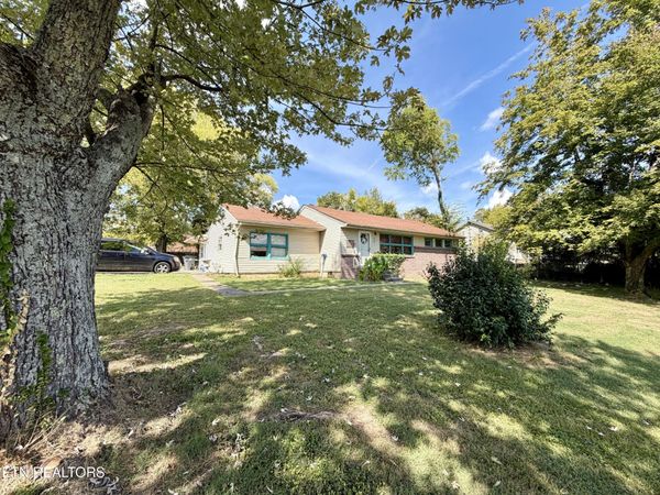 4933 Azalea Drive, Knoxville, TN 37909