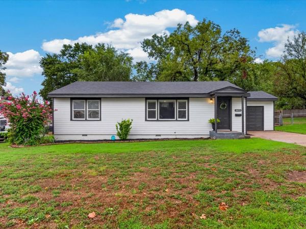 3815 Lester Avenue , Bartlesville, OK 74006