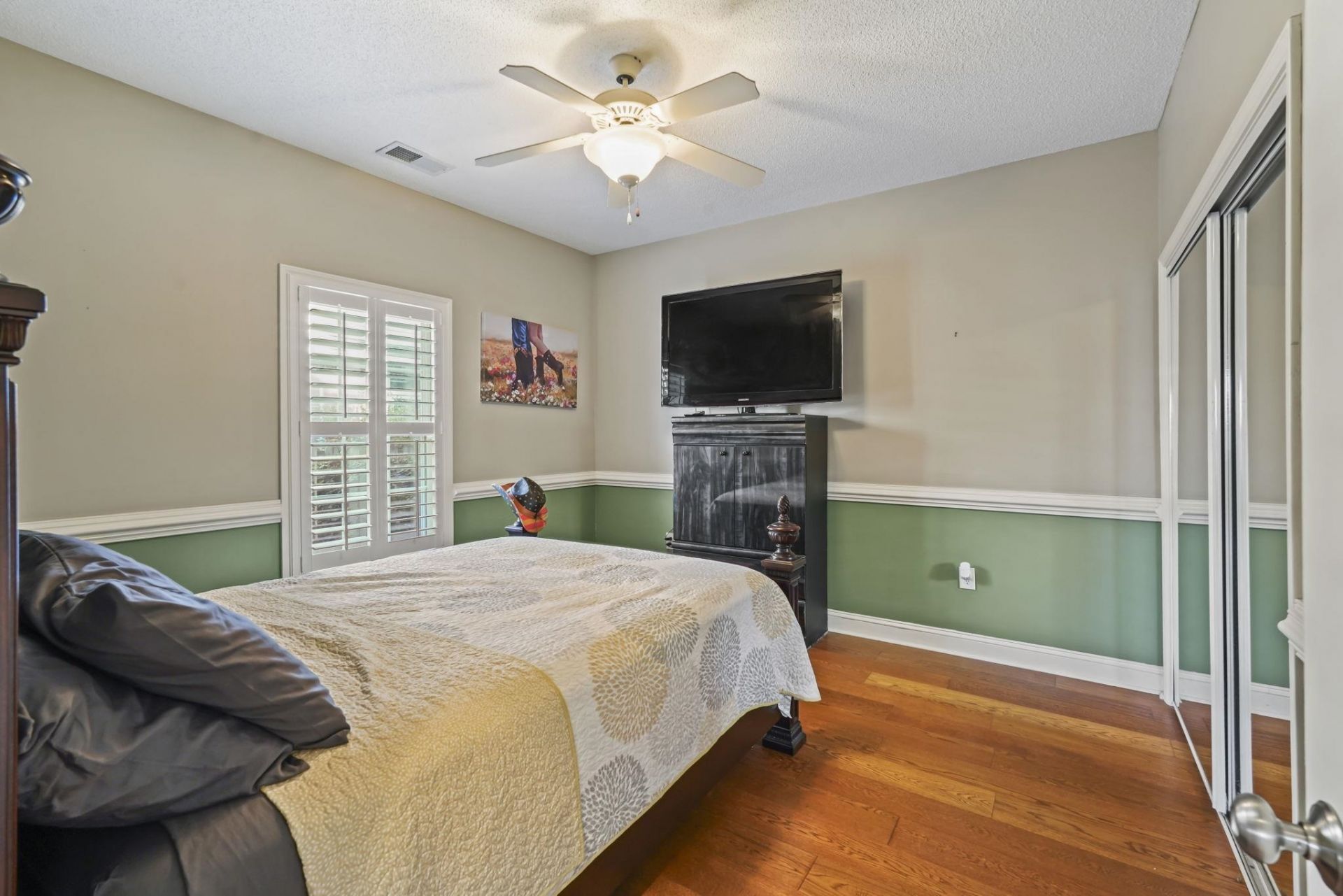 4225 Ravenwood Dr. Photo 32