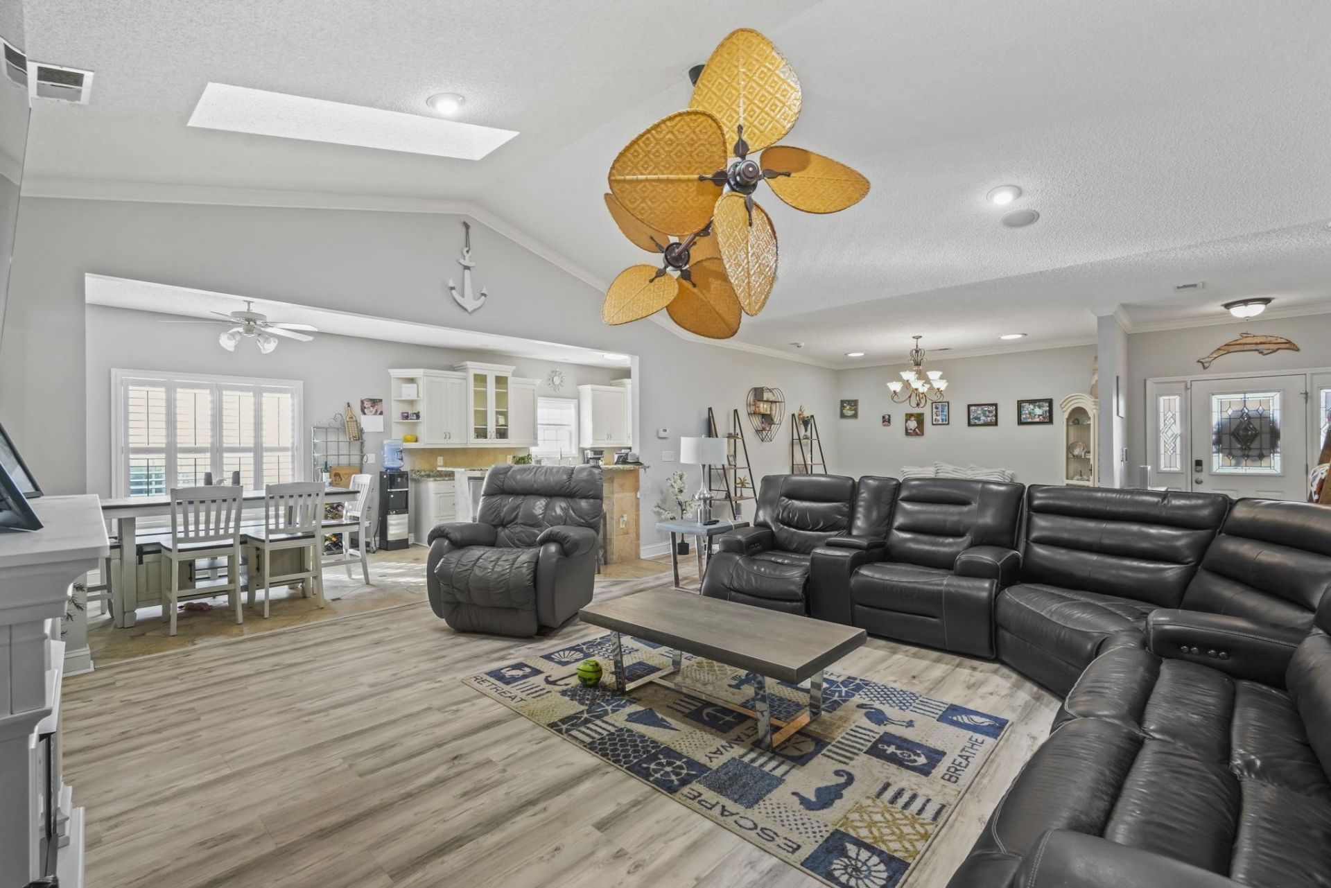 4225 Ravenwood Dr. Photo 8