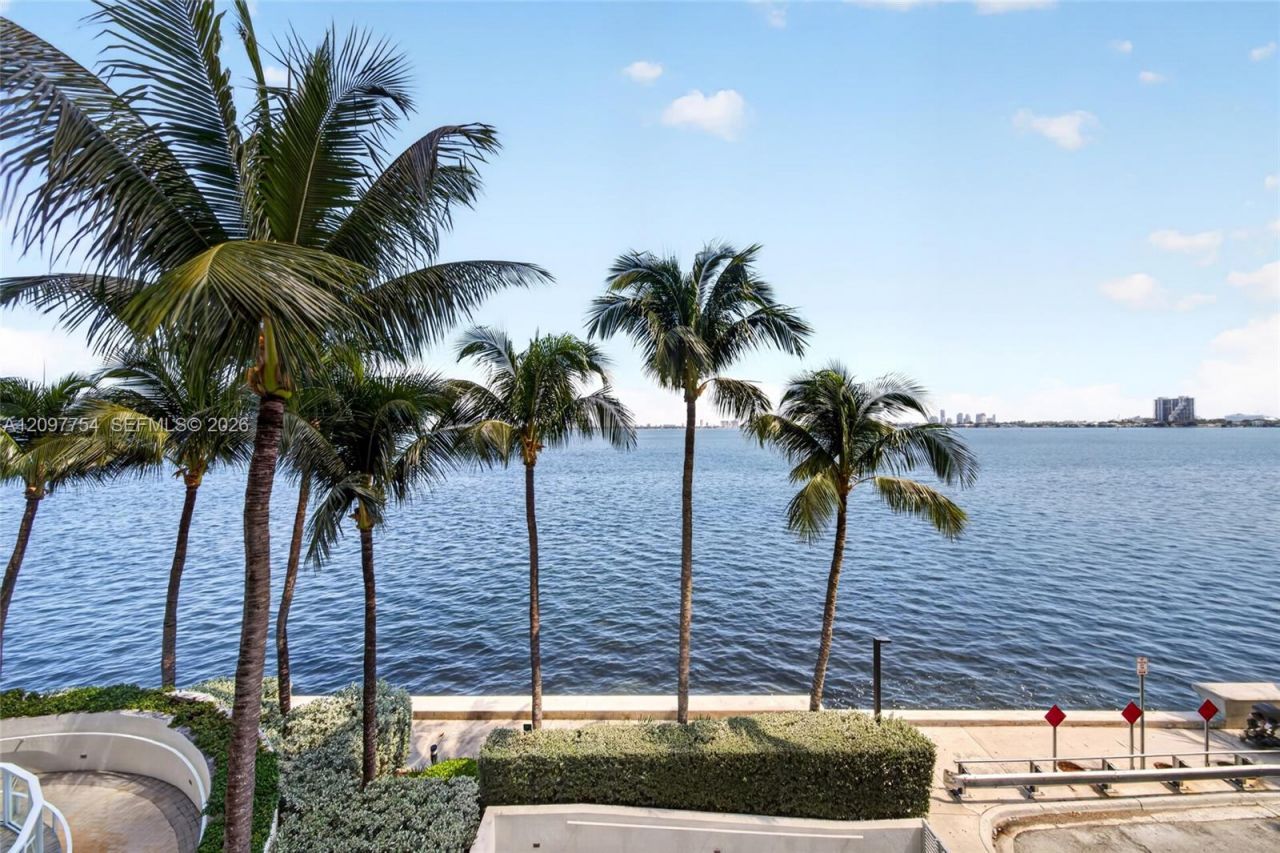 665 NE 25th St , Unit 201, Miami, FL 33137 Photo