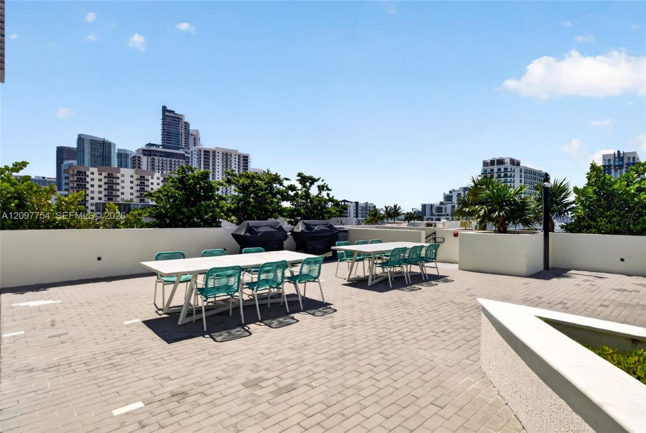 665 NE 25th St , Unit 201, Miami, FL 33137 Photo