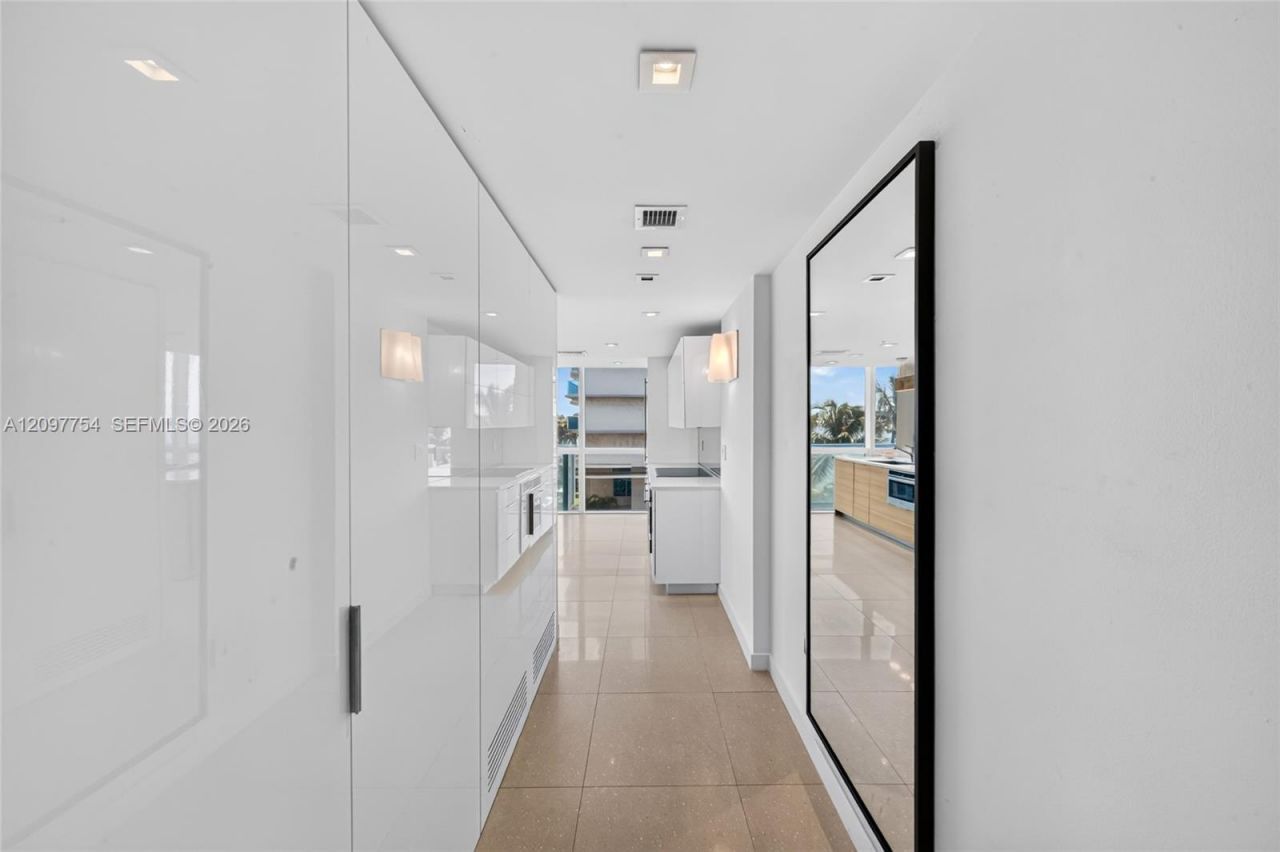665 NE 25th St , Unit 201, Miami, FL 33137 Photo