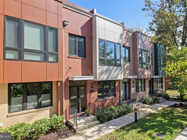 130 CAMBRIA WALK , ALEXANDRIA, VA 22304