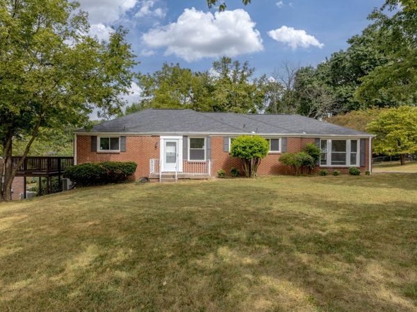 230 Fairway Dr , Nashville, TN 37214