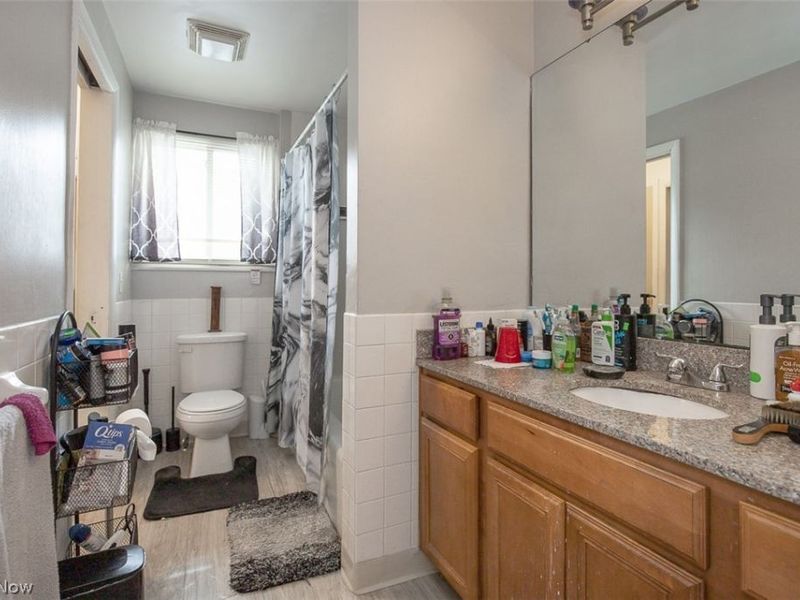 5632 Saxon Drive, Garfield Heights, OH 44125 Photo 10