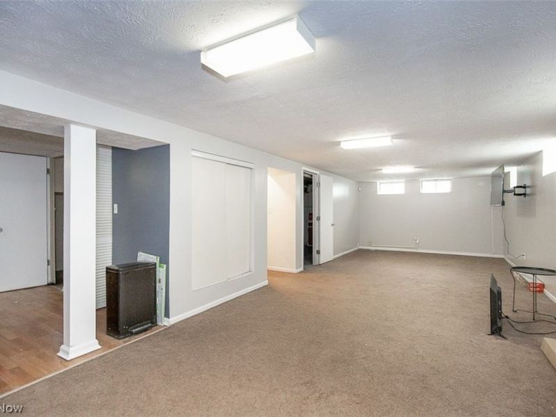5632 Saxon Drive, Garfield Heights, OH 44125 Photo 11