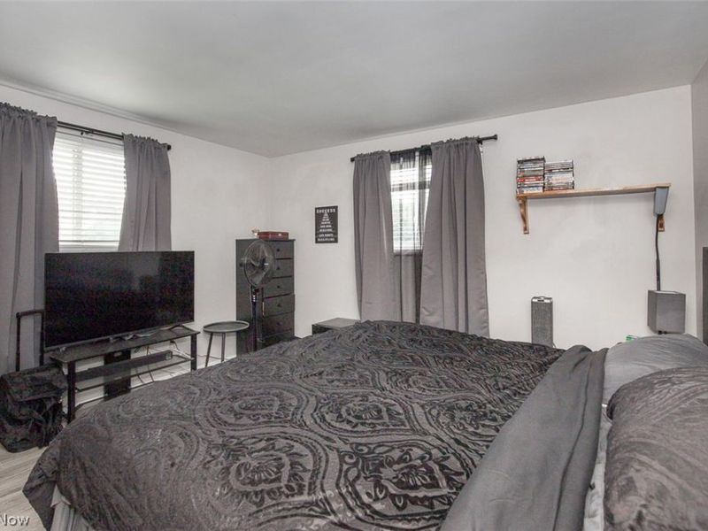 5632 Saxon Drive, Garfield Heights, OH 44125 Photo 8