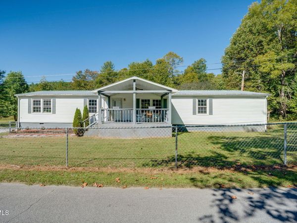 220 Falls Road, Hampton, TN 37658
