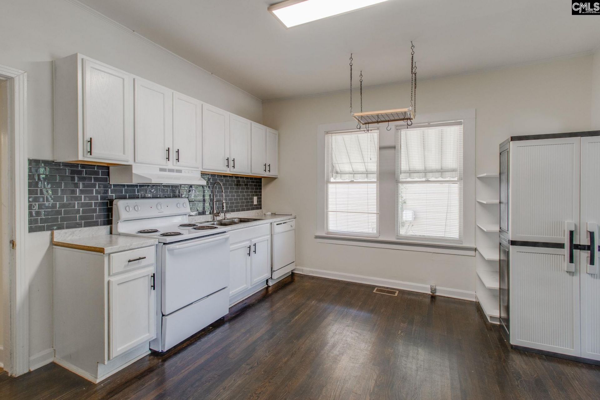 1304 Mcduffie Avenue  Photo 10