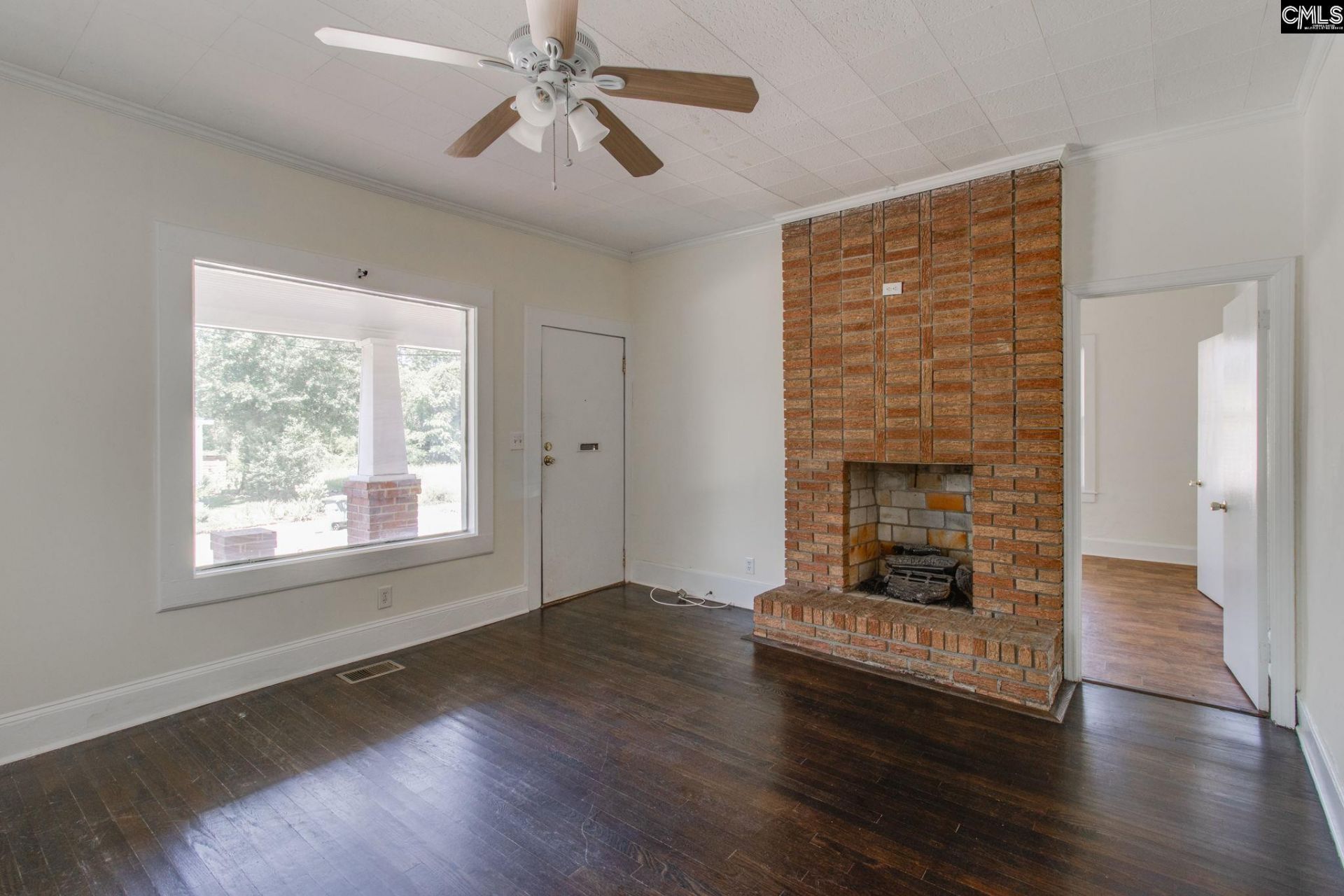 1304 Mcduffie Avenue  Photo 5