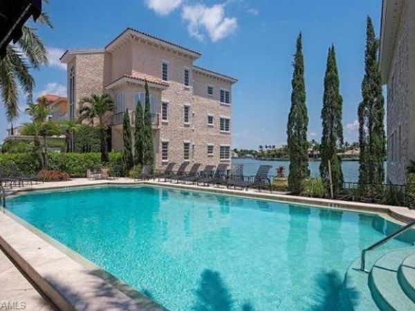4000 Gulf Shore BLVD N, Unit 900, NAPLES, FL 34103