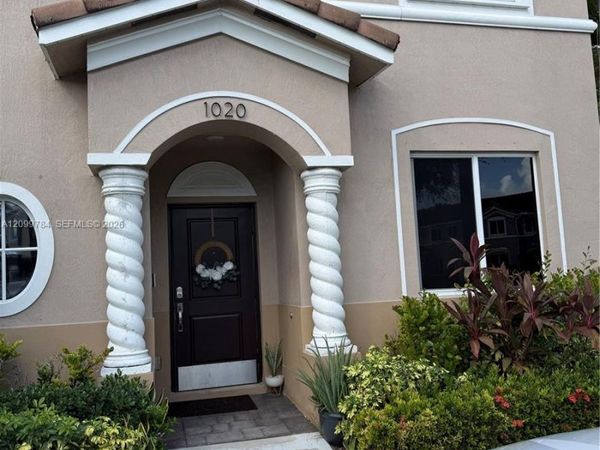 1020 SE 23rd Ter , Homestead, FL 33035