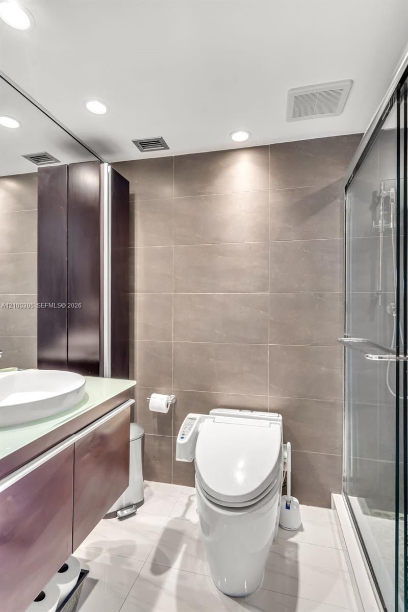 10000 W Bay Harbor Dr , Unit 401, Bay Harbor Islands, FL 33154 Photo