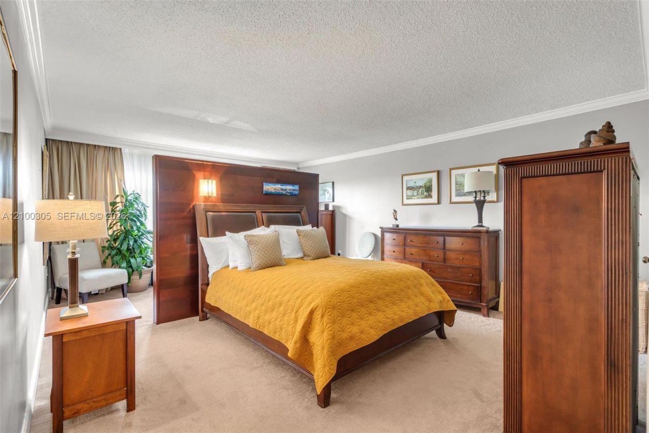 10000 W Bay Harbor Dr , Unit 401, Bay Harbor Islands, FL 33154 Photo