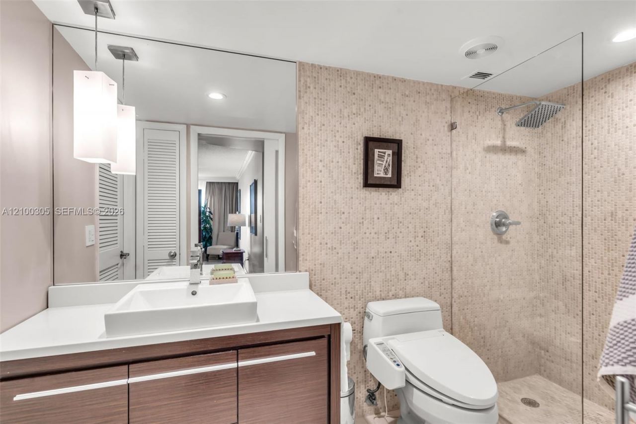 10000 W Bay Harbor Dr , Unit 401, Bay Harbor Islands, FL 33154 Photo
