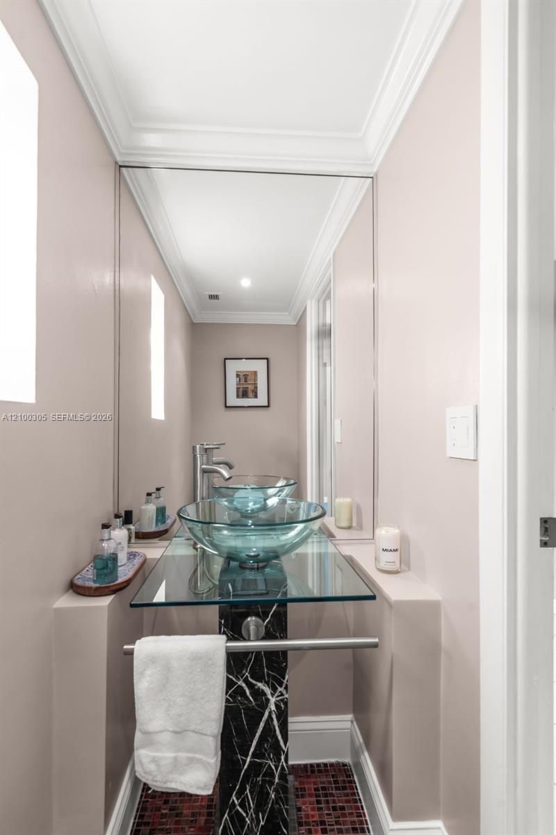 10000 W Bay Harbor Dr , Unit 401, Bay Harbor Islands, FL 33154 Photo