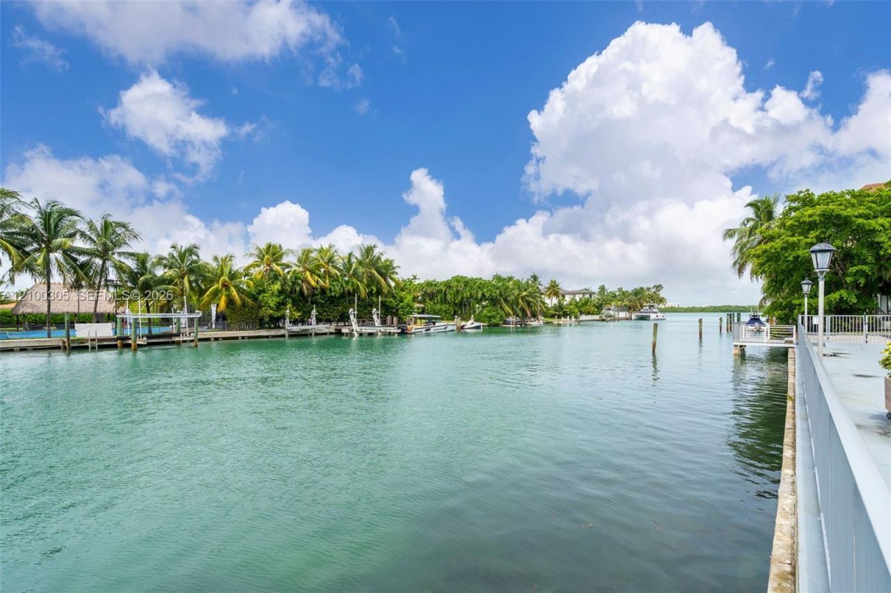 10000 W Bay Harbor Dr , Unit 401, Bay Harbor Islands, FL 33154 Photo