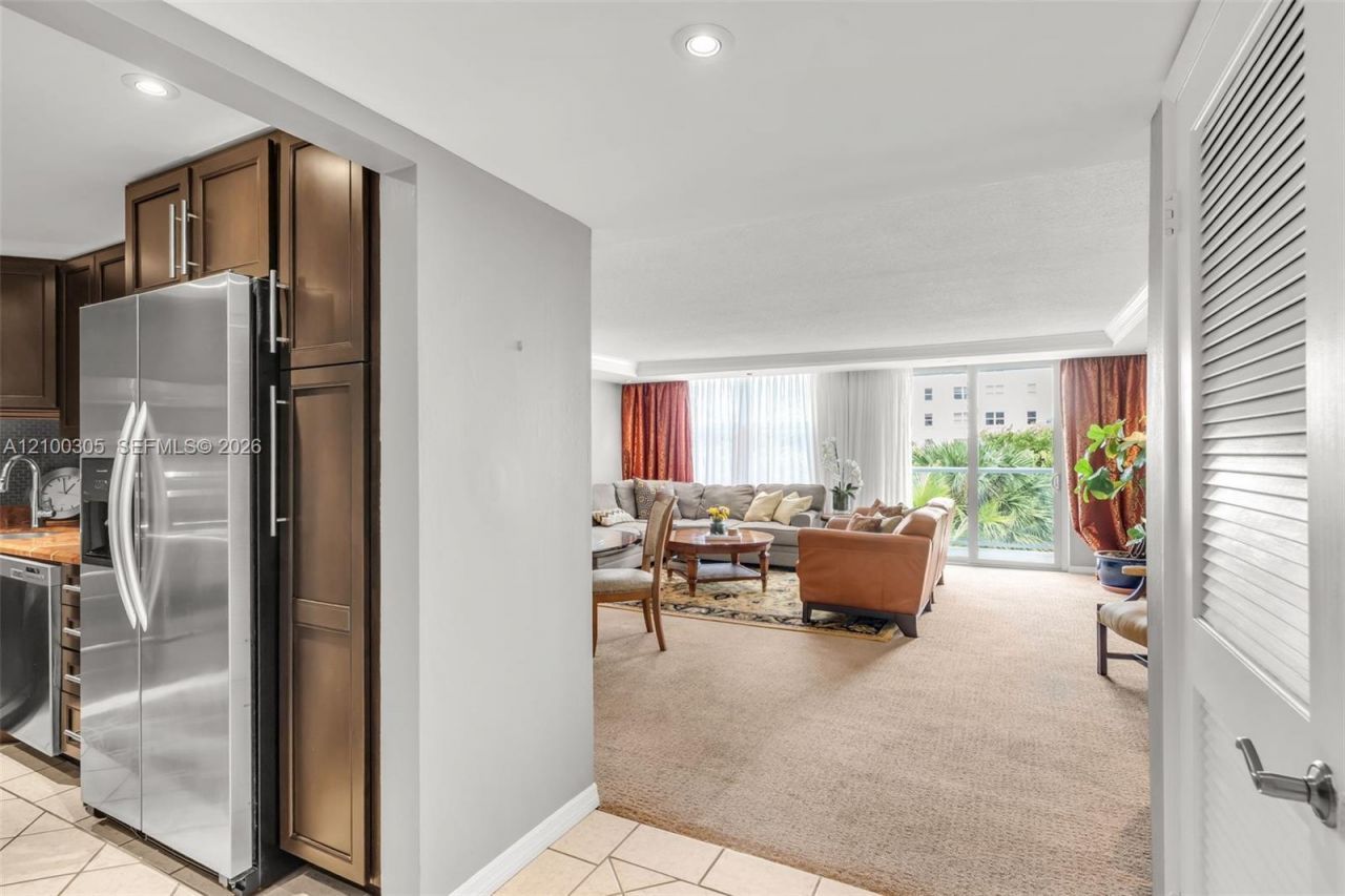 10000 W Bay Harbor Dr , Unit 401, Bay Harbor Islands, FL 33154 Photo