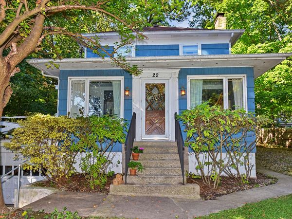 22 S Walworth Ave, Williams Bay, WI 53191