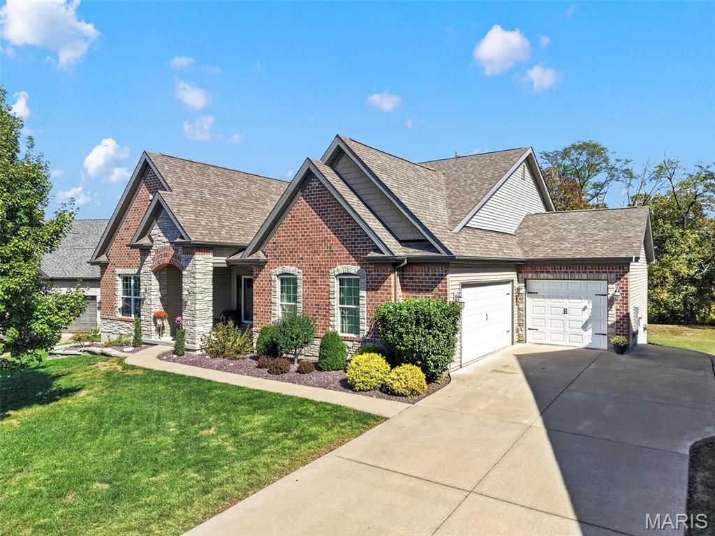 313 Wilmer Farm Trail , Wentzville, MO 63385 Main Photo
