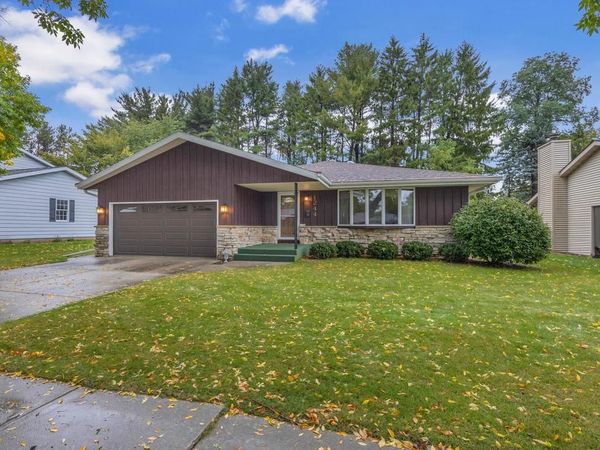1244 Castle AVENUE, Sheboygan, WI 53081
