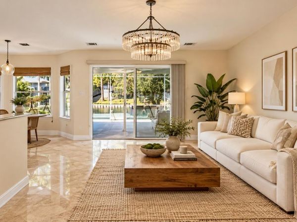 1613 Kalakaua Ct, Gulf Breeze, FL 32563