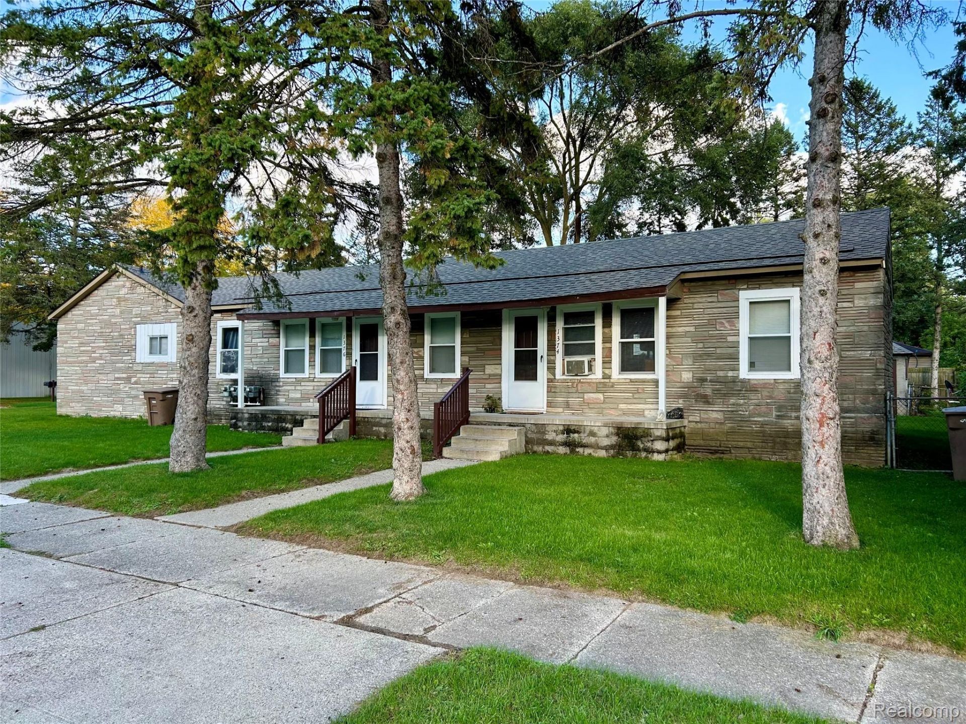 1374 Stanley Avenue, Pontiac, Mi 48340 Main Photo