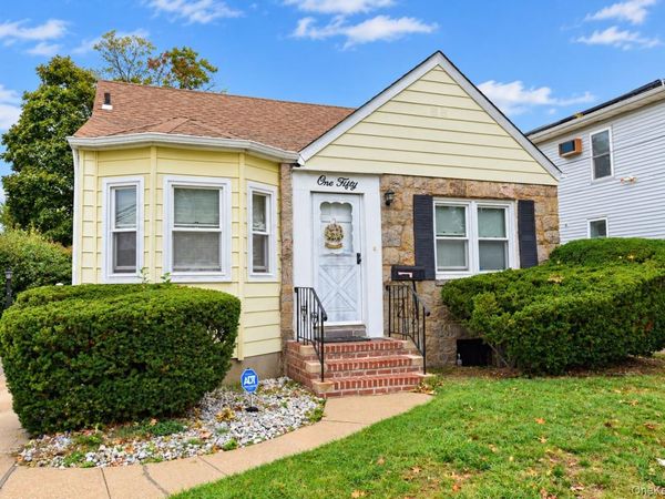150 Franklin Street , Elmont, NY 11003