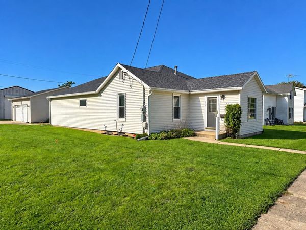 304 W Claremont Street, LANARK, IL 61046