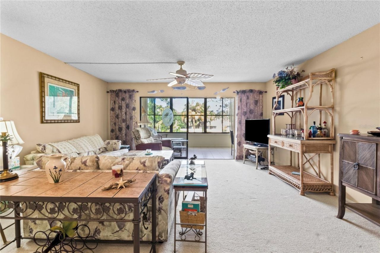 521 Lakeside Drive , Bradenton, FL 34210 Photo